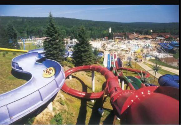 Aquatopia Waterpark-Pool-Tennis-Paintball- Zipline 127 Танерсвил Екстериор снимка